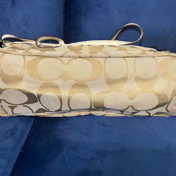 Coach Diaper/Computer Bag Signature C - Picture 4 of 6